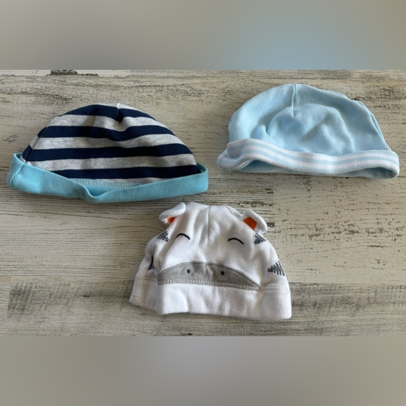 3/$9 - 3 Baby Boys hats size 6 months - Picture 1 of 1